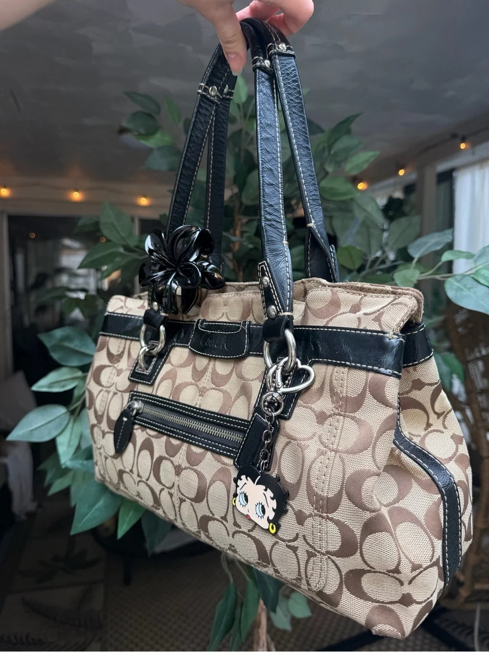 Coach Signature Penelope Tote